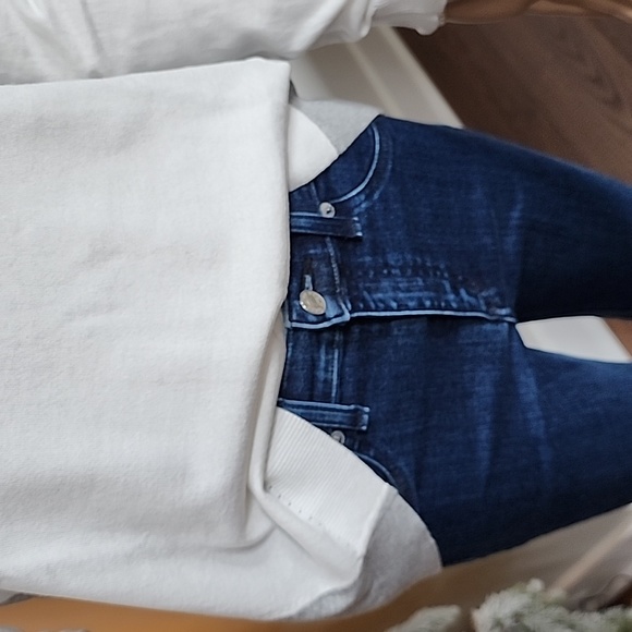 Banana Republic sweater - Picture 4 of 9